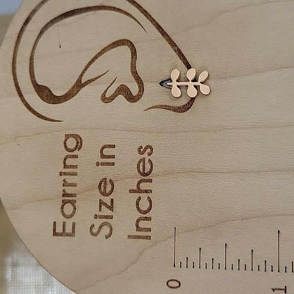 Sprig Stud Earrings, choice of color - Picture 3 of 6